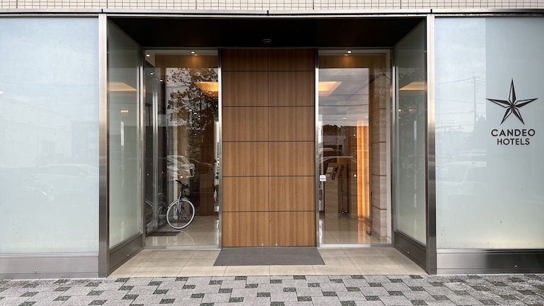 entrance1